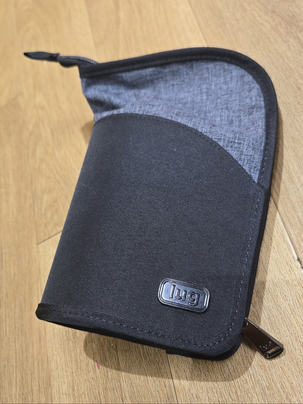 Lug Black and Gray Canoe Zip Organizer